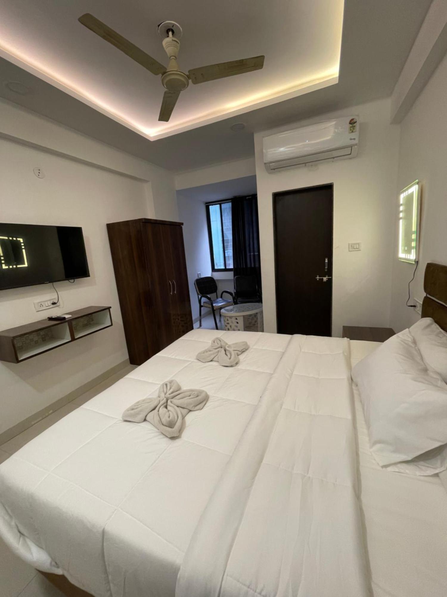 Hotel Kiwi Inn Vijaynagar Scheme 78 Indore Esterno foto