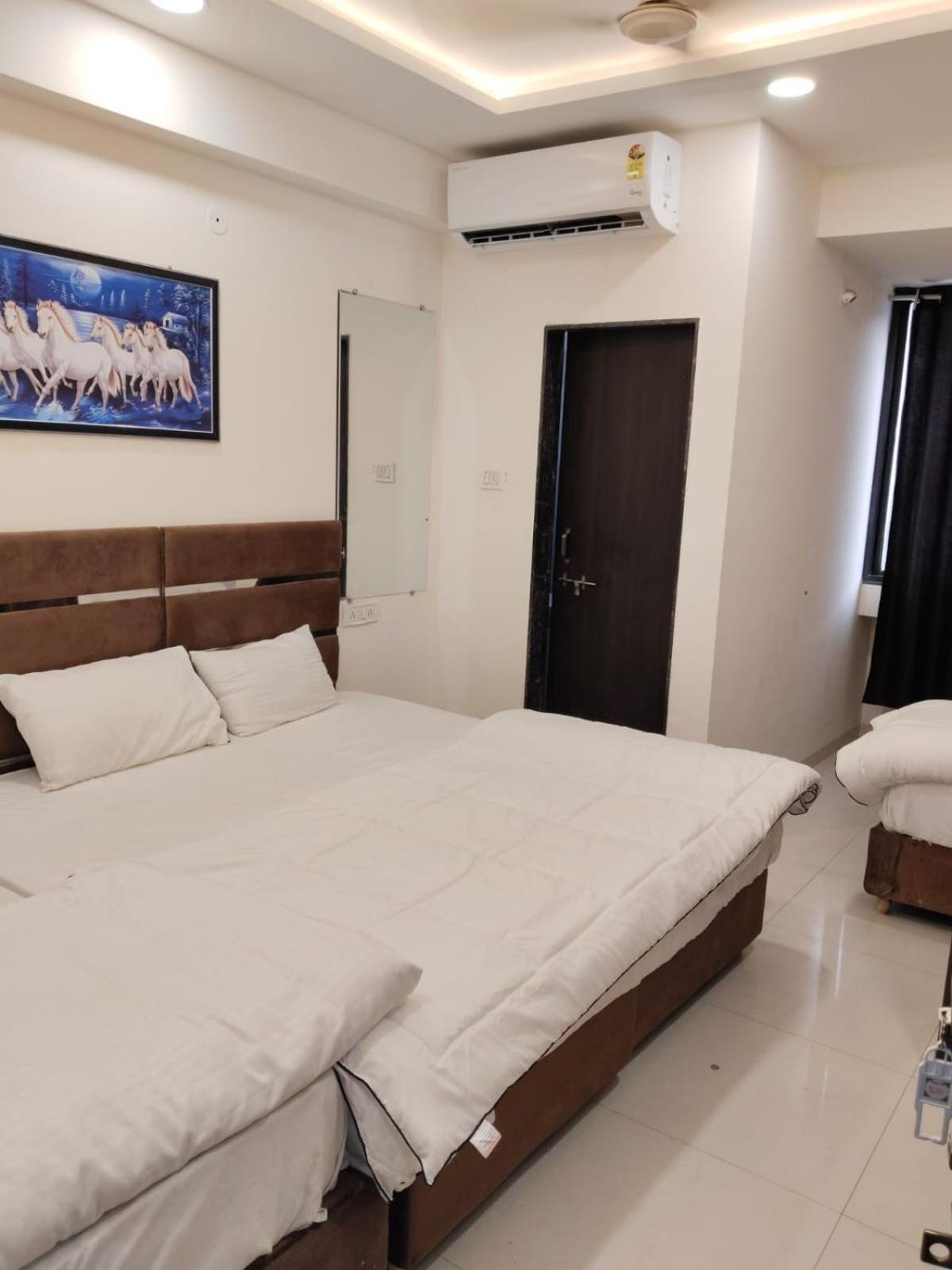 Hotel Kiwi Inn Vijaynagar Scheme 78 Indore Esterno foto